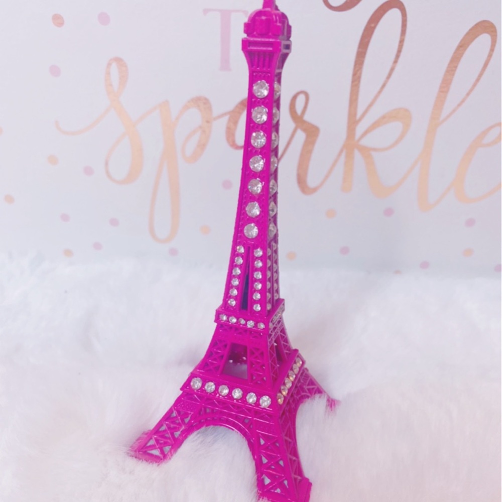 Eiffle Tower decor piece
